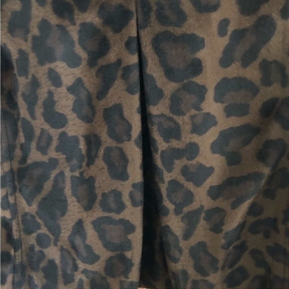 Leopard Print Three Button Jacket - Picture 6 of 8